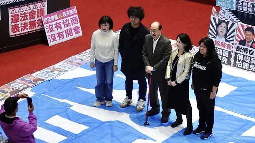 林浊水评沈伯洋这行为「如同柯建铭」 沈怒驳:前辈都不用求证吗