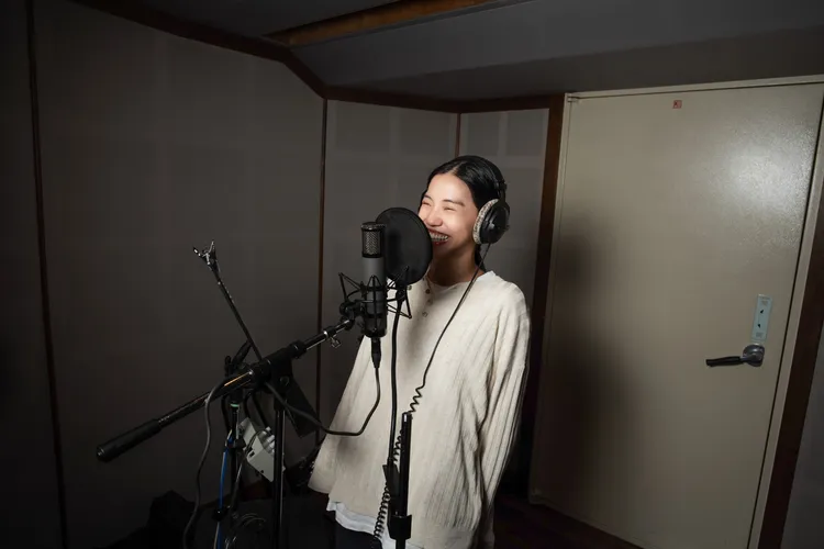 洪佩瑜好事成雙，第二張專輯即將發行，年底大型現場演出計畫。何樂音樂提供