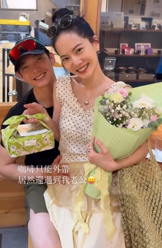曾之喬在咖啡廳遇到老公辰亦儒。翻攝曾之喬IG