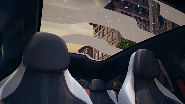 首度搭載先進SKY CONTROL技術，天窗可快速調整透明度與點亮158顆星星。原廠照片