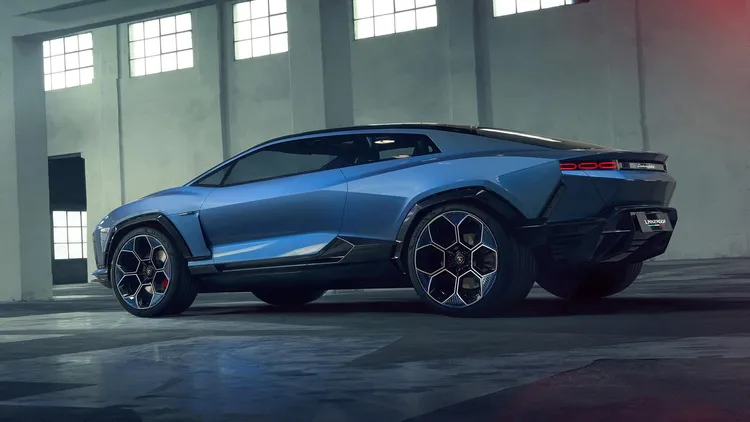 Lamborghini表示會持續評估Lanzador是否仍適合純電方向，或將以PHEV形式更貼近品牌核心與商業現實。原廠照片