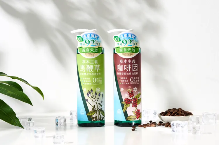 草本主義涼感洗髮精，被網友稱為「涼感CP王」，超適合炎熱夏天使用。