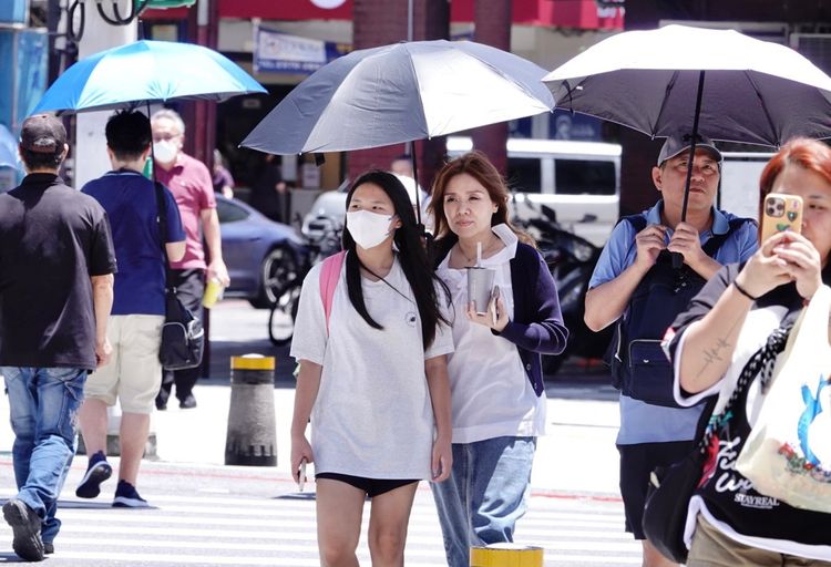 雙颱接力生成！北台灣一連7天有雨　罷免投票日「這些地區」都有雨