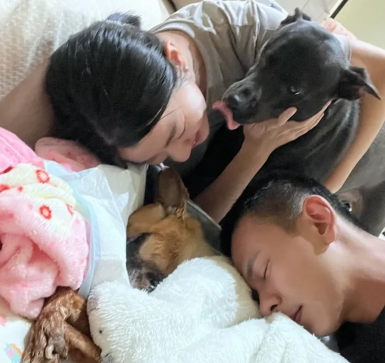 米可白和孫綻都非常捨不得錢錢離世。翻攝自米可白IG