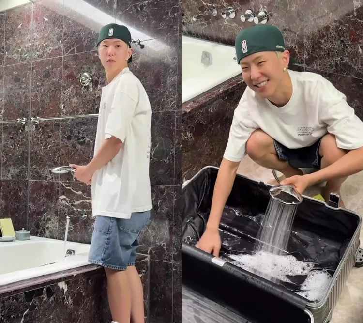 HOSHI拿起蓮蓬頭沖洗，越洗越多泡沫，哀號「我要瘋了」。翻攝HOSHI IG