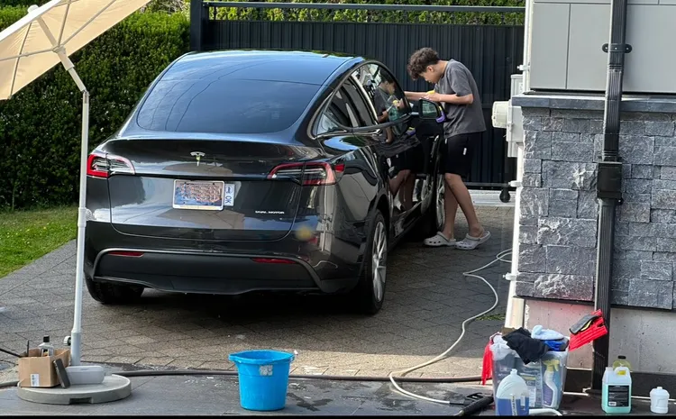 郭靜純透露，兒子從行銷到接案全靠自己。翻攝郭靜純臉書