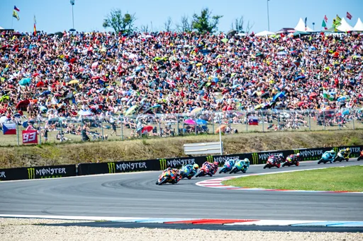 捷克Brno翻新賽道超有感 Moto2/Moto3雙雙破紀錄奪冠
