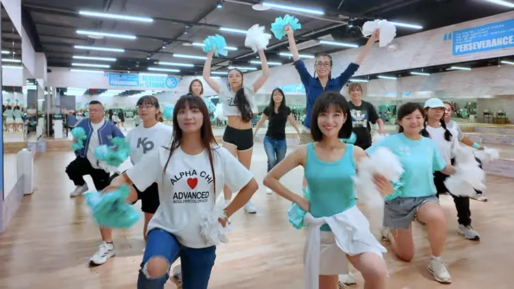 徐千晴等人跳《民眾戰歌》。翻攝自徐千晴臉書