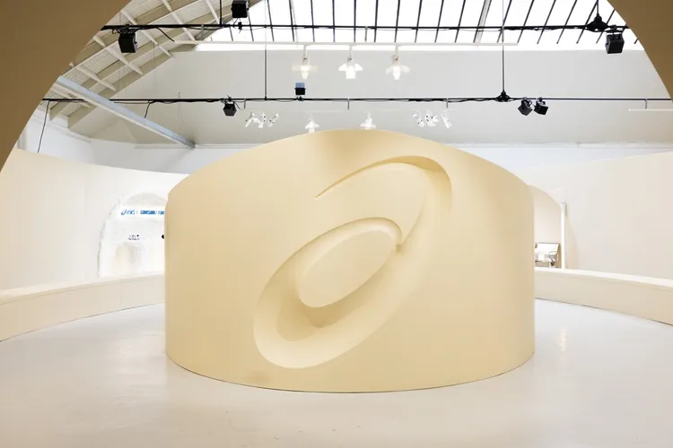 ASICS SportStyle於巴黎時裝周期間設置快閃店。品牌提供