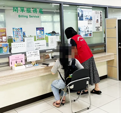异想天开带超量烟品闯关罚5万 内湖女遭扣股票才乖乖缴钱