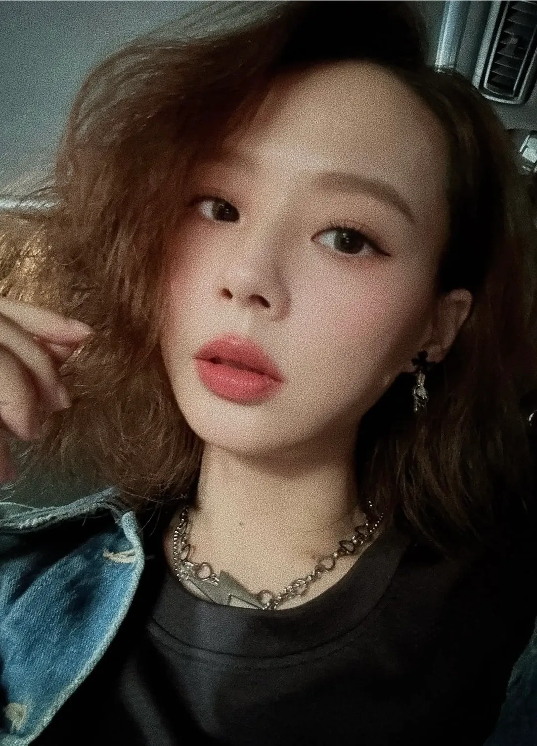 孙淑媚自嘲亲手断了自己来之不易的桃花。IG