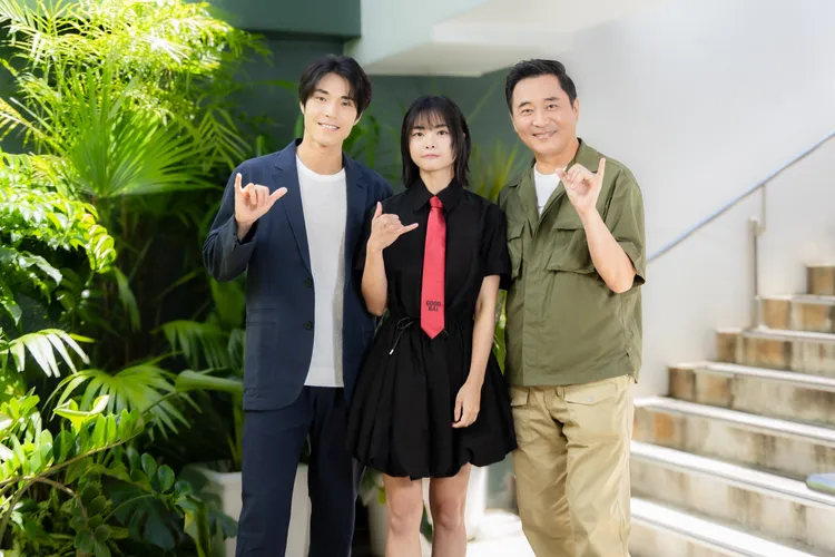 唐振剛（左起）、游珈瑄、湯志偉。大愛提供