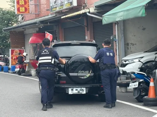 助迷途老婦返家!排除拋錨車 楊梅警為民服務獲肯定