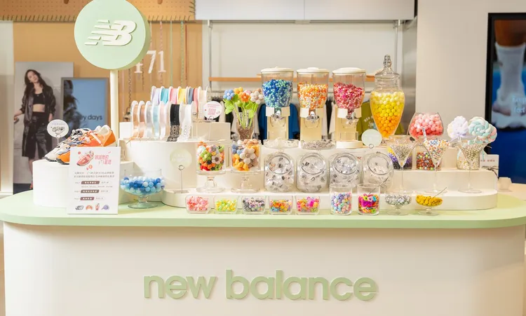 New Balance 471多色雙色鞋帶活動在指定門市登場。品牌提供