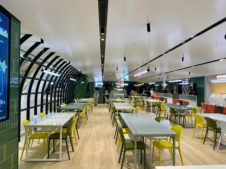 B2樓層DREAM PLAZA同樣規劃為美食街。莊偉祺攝