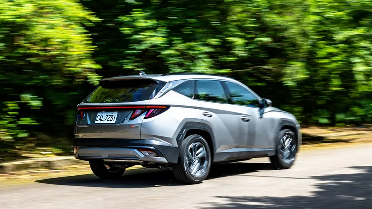 想嘗試純電車又擔心會有適應不良的油車派，TUCSON L Turbo Hybrid絕對是入手首選。圖／HYUNDAI 汽車提供