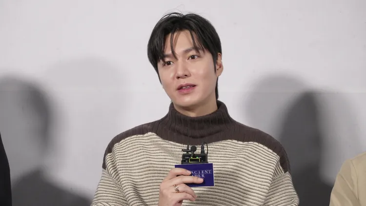 李敏鎬表示演戲時，不會刻意做些什麼讓自己看起來很帥。采昌國際提供