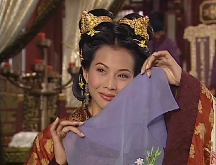 蔡少芬先前在綜藝節目重現《洛神》名場面「薄紗掩面」。年代提供