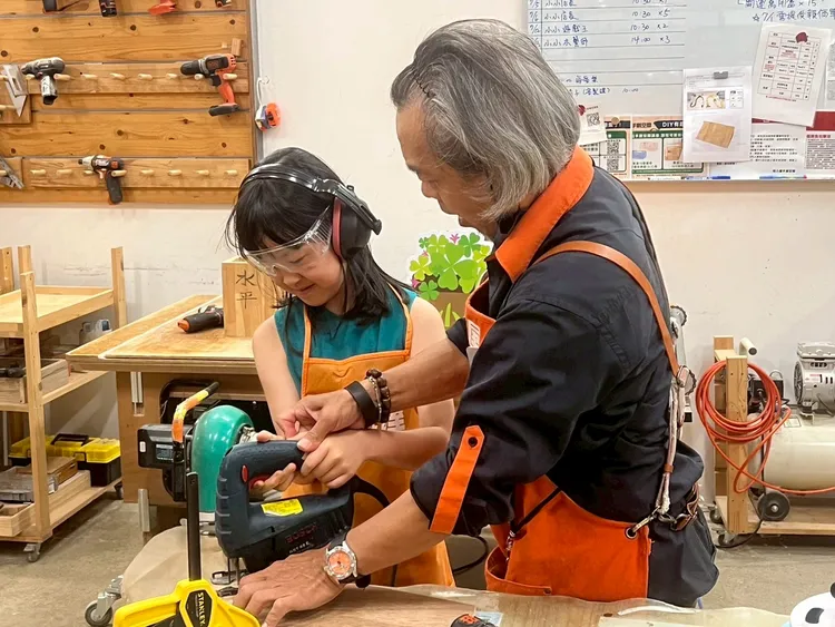 特力屋手創空間「小小職人夏令營」開辦至今第10年廣受好評。業者提供