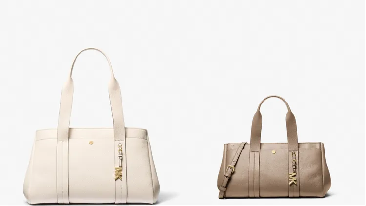 MICHAEL KORS Romee米白色大型肩背提包（左）1萬7600元、Romee樺木灰小型肩背提包（右）1萬4600元。品牌提供