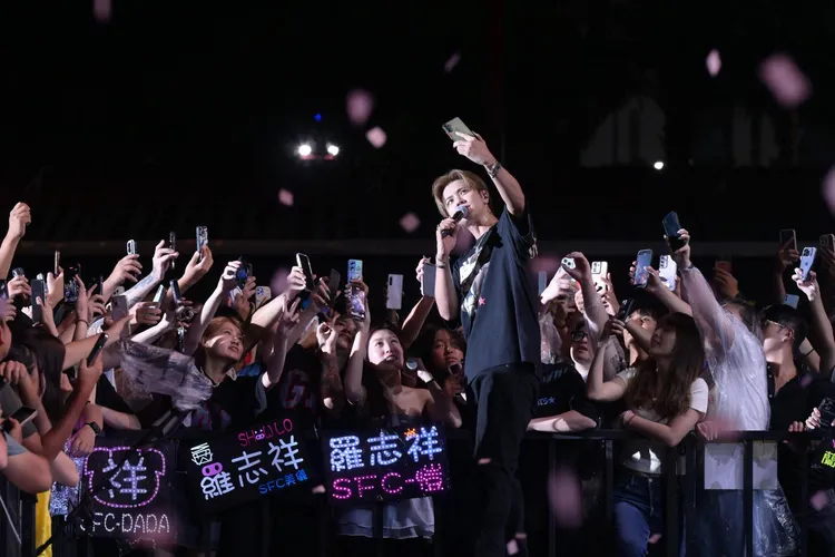 羅志祥「夏戀」閉幕夜，號召上萬歌迷來花蓮應援朝聖。三立提供