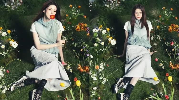 韓素希搭配腳上「ECHAPPE LACE」芭蕾運動鞋款。品牌提供