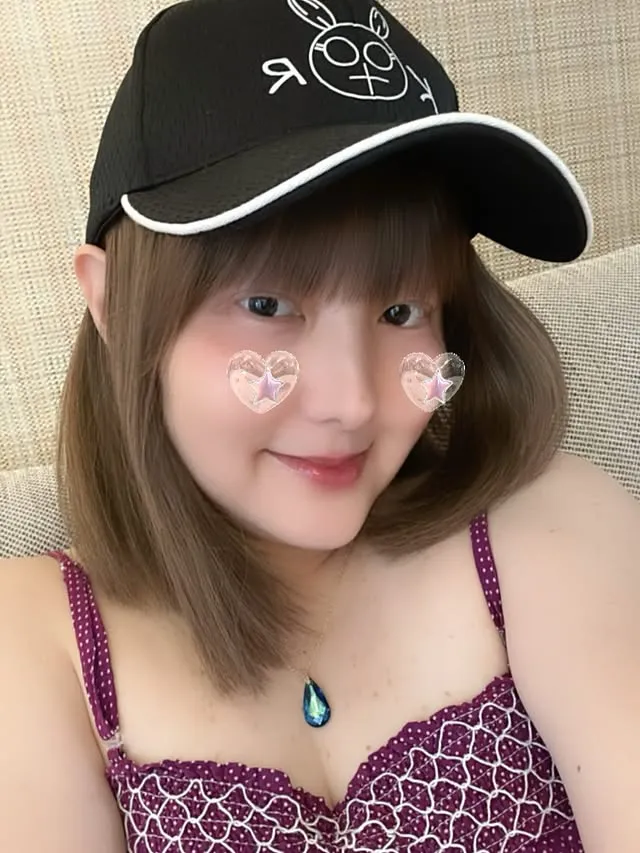 希良梨已做完化療，決定從藝人身分畢業。翻攝希良梨IG