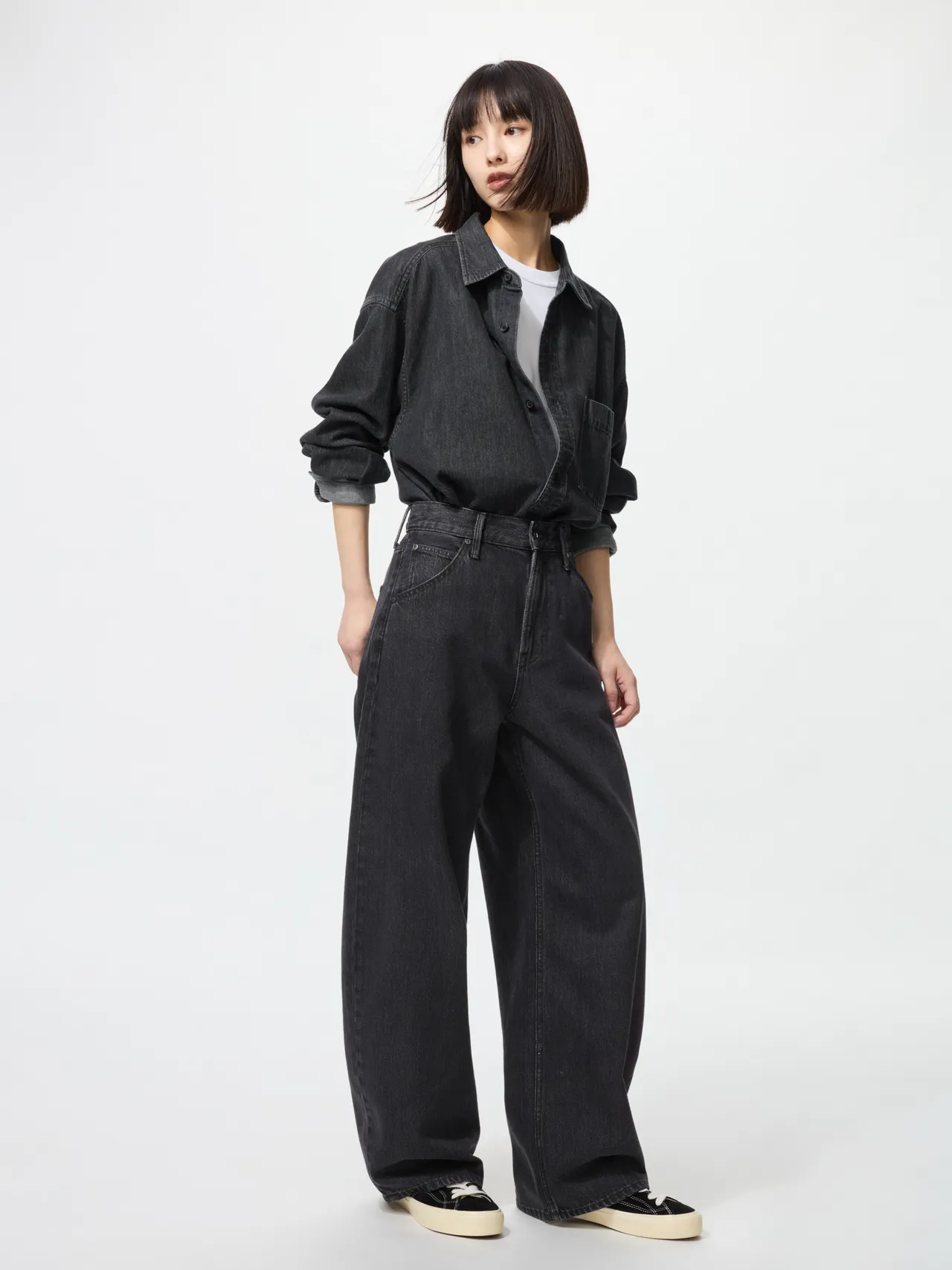 UNIQLO茧型牛仔裤,1290元。品牌提供