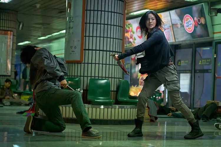 Nana片中在地鐵大開殺戒。采昌國際提供