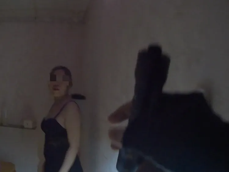 中壢警方才剛查獲色情按摩，又在距離不到100公尺處，再查獲另間養生館也「半套服務」。翻攝畫面