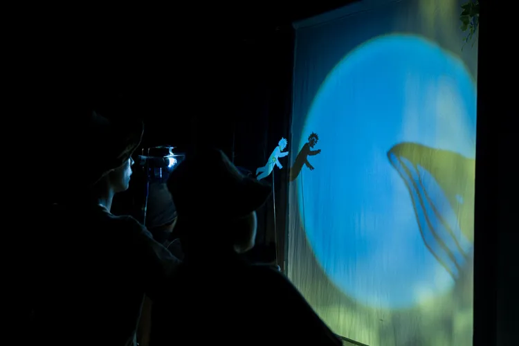 斜槓青年創作體《你欲泅去佗位？》劇照。文化部提供