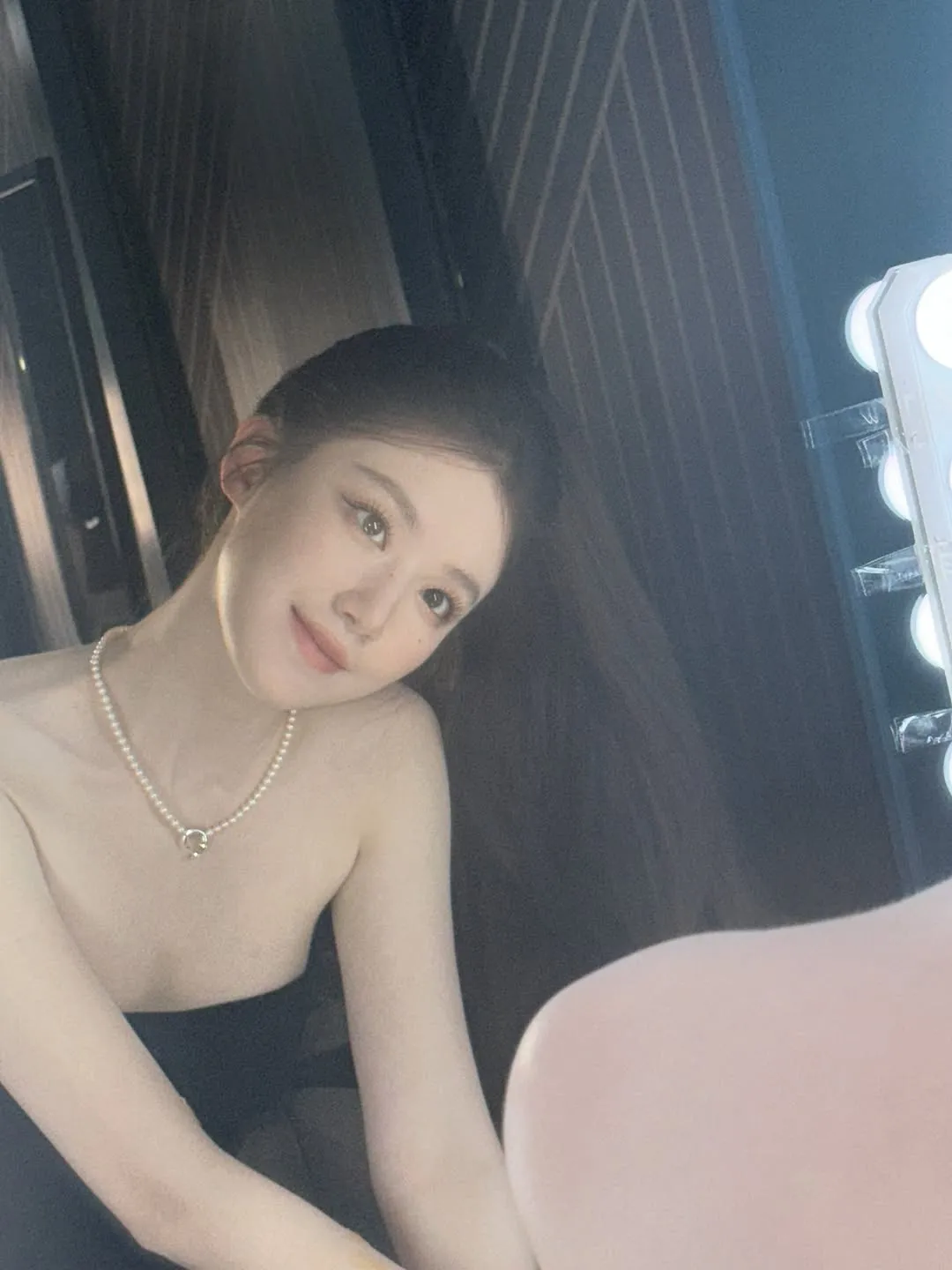 葉舒華戴上TASAKI珠寶。翻攝葉舒華IG