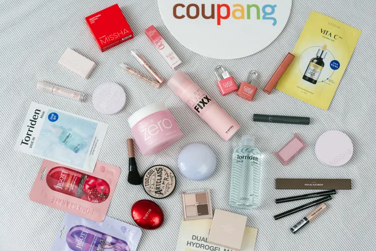 Coupang 酷澎「韓國美妝大賞」網羅面膜、氣墊粉餅、唇釉、腮紅、修容、眼影筆與眼線等全品項正韓人氣美妝，品牌保證、質感到位