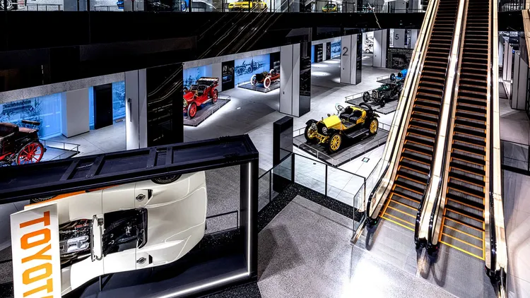 入住富士賽道凱悅臻選飯店，沉浸在濃厚賽車氛圍中。業者提供