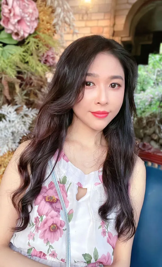 珞棋長年耕耘插畫界，曾為郵局設計形象角色「郵政寶寶」。音圓唱片提供