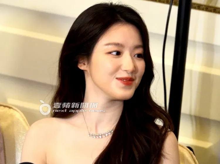 葉舒華一舉一動都是鎂光燈焦點。特勤中心攝