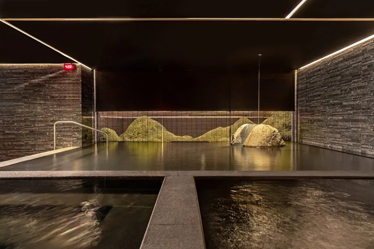 北投晶泉大眾風呂套券每套5張、買4送1，單次僅720元，平日泡湯最划算。晶泉丰旅提供