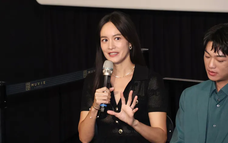 Janet分享準備總統一角做的功課。莊宗達攝