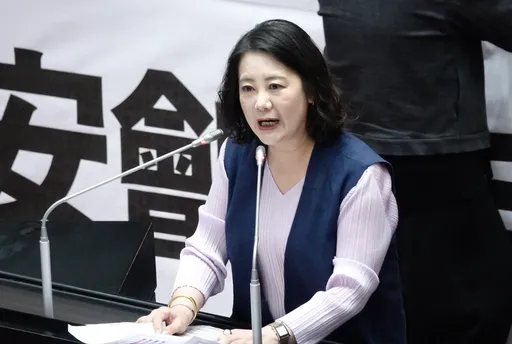 网传普发一万元没了!民进党团澄清:政院尚未决定发不发