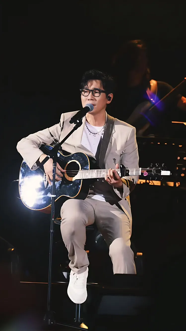 品冠經典歌曲連發，掀起全場大合唱。種子音樂提供