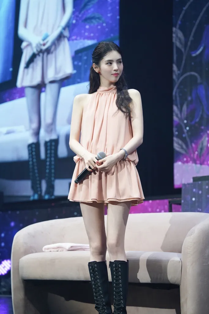 韓素希日前在日本東京的粉絲見面會上，戴上OMEGA腕錶。品牌提供