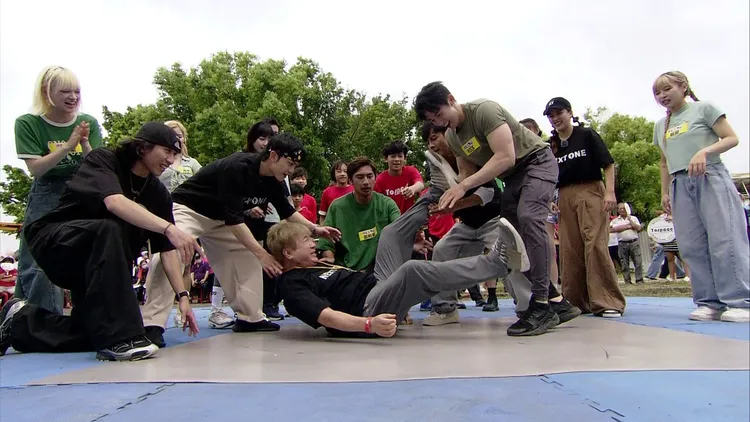 胡瓜被吐槽護國神山倒了。民視提供