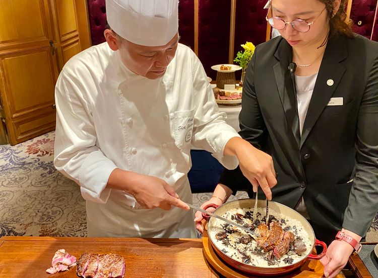 季辛吉最愛「火焰牛排」！立法院旁餐廳首次開賣　源自紐約百年名店