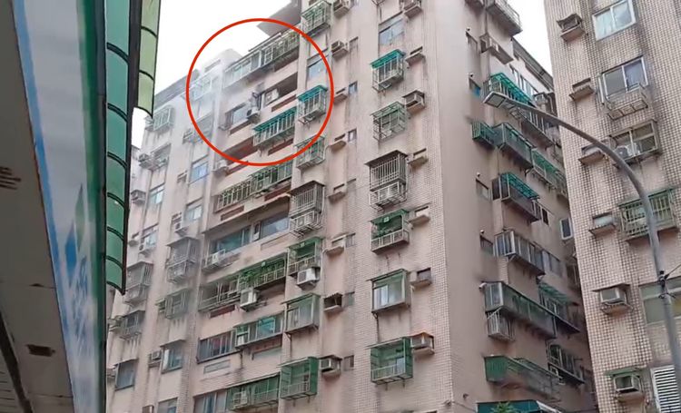 淡水住宅大樓9樓起火竄濃煙　疑電線走火釀災！男住戶奔逃幸無人傷