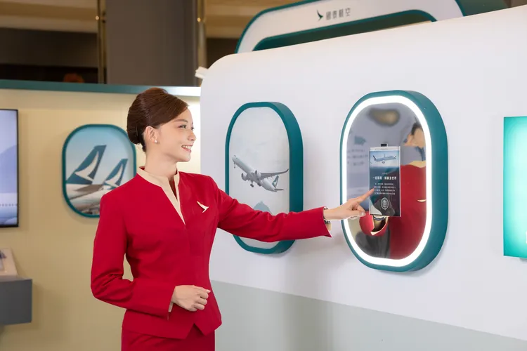 現場可於「一拍即飛」拍攝Q版人像環遊世界打卡照。國泰航空提供