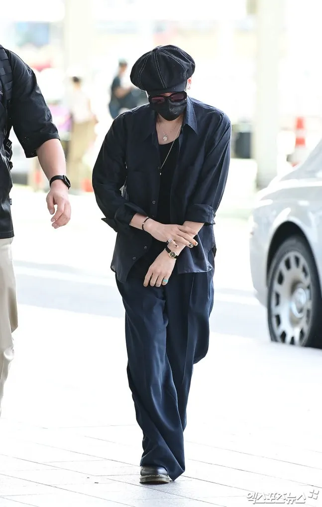 GD以一身黑裝扮來台。翻攝xportsnews