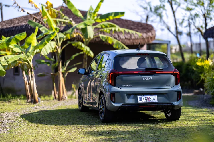 即日起入主Kia Picanto享「9,000 元開回家」禮遇，並贈送價值逾18,000元輕奢尊享配件。業者提供