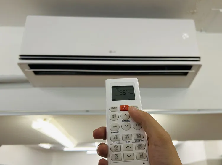 冷氣不要吹太多，容易得空調病。資料照