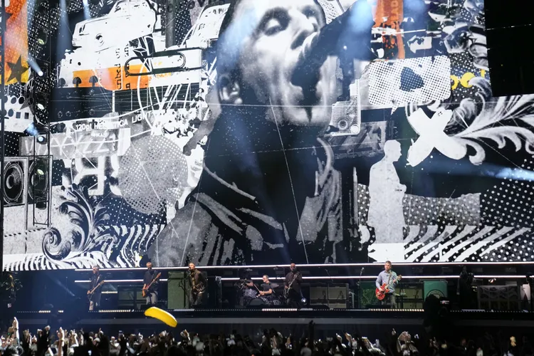 綠洲首場復出表演，讓樂迷直呼值回票價。美聯社