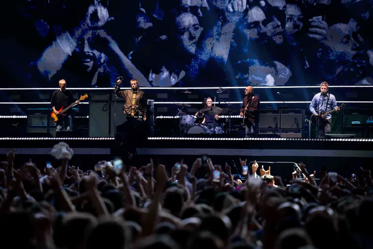 綠洲樂團重聚復出巡演預計展開41場，90萬張門票已被搶購一空。美聯社